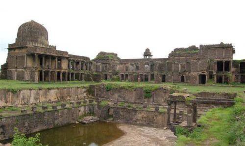 Real Story of Raisen Fort