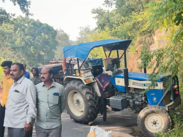 Betul road accident