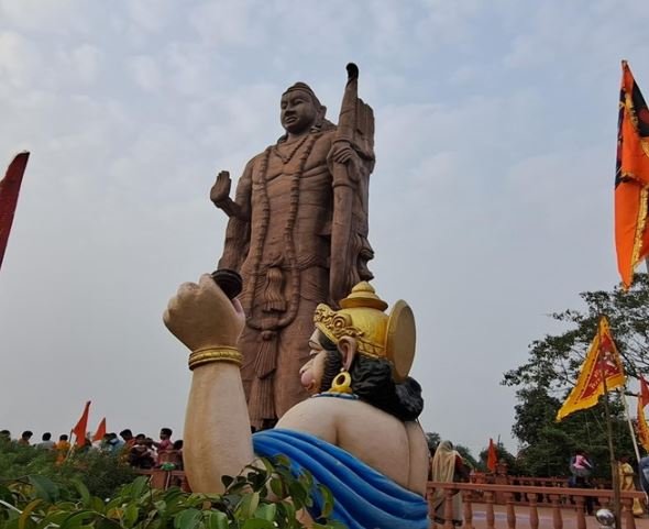 Chandkhuri Ram statue controversy