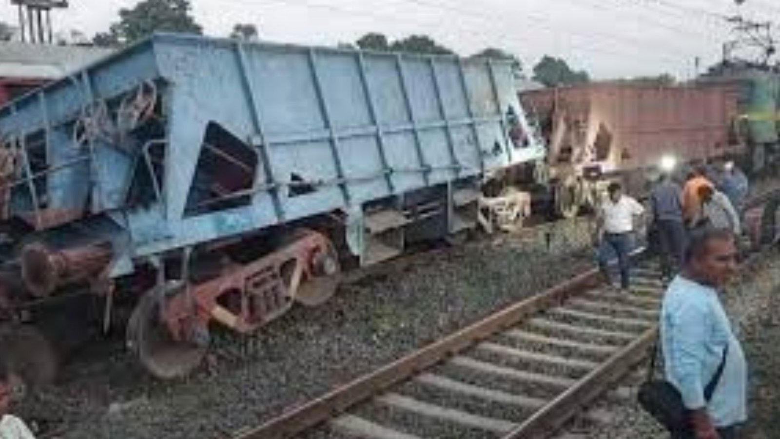 Shahdol-Train.